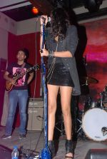 Anushka Manchanda at Anushka Manchanda_s live gig in Blue Frog on 27th Aug 2012 (10).JPG