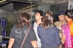 Gauri Khan takes son to London for further studies on 28th Aug 2012 (13).JPG
