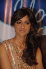 Ileana D_Cruz on the sets of Indian Idol in Filmcity, Mumbai on 31st Aug 2012 (136).JPG