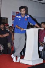 Ranbir Kapoor laucnhes Youtube interactive to promote Barfi in Malad on 31st Aug 2012 (26).JPG