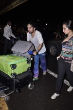 Shraddha Kapoor leaves for Cape Town to shoot her new movie in Mumbai Airport on 4th Sept 2012 (20).JPG