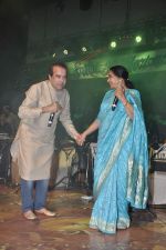 Asha Bhosle, Suresh Wadkar at Asha Bhosle_s 80 glorious years celebrations and her film Maii promotions in Mumbai on 5th Sept 2012 (87).JPG