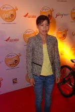 Mary Kom at Godrej Eon cycling event in Tote, Mumbai on 5th Sept 2012 (18).JPG
