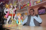 Paresh Rawal sells Ganesh idols for the promotion of his film Oh My God on 7th Sept 2012 (20).JPG