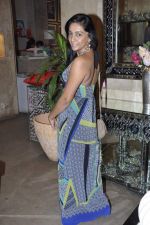 Shweta Salve at Payal Khandwala_s collection launch in Good Earth on 8th Sept 2012 (43).JPG