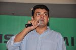 Siddharth Roy Kapoor at Barfi promotions in R City Mall, Kurla on 8th Sept 2012 (19).JPG