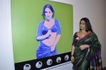 Vidya Balan at Viveek Sharma exhibition in Colaba on 8th Sept 2012 (40).JPG