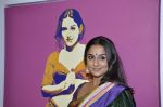 Vidya Balan at Viveek Sharma exhibition in Colaba on 8th Sept 2012 (63).JPG