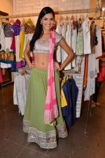 Nathalia Kaur at Nee & Oink launch their festive kidswear collection at the Autumn Tea Party at Chamomile in Palladium, Mumbai ON 11th Sept 2012 (3).JPG