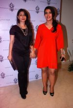 Kajol, Tanisha Mukherjee at Sherle Wagner store launch in Mumbai on 12th Sept 2012 (30).JPG