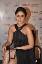 Kareena Kapoor launches September issue of Filmfare in Mumbai on 12th Sept 2012 (31).JPG