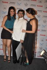 Kareena Kapoor launches September issue of Filmfare in Mumbai on 12th Sept 2012 (90).JPG