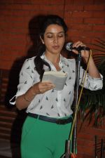 Tisca Chopra at Minty Tejpal_s book launch in Le Mangii on 12th Sept 2012 (19).JPG
