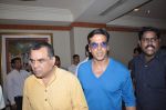 Akshay Kumar and Paresh Rawal snapped in J W Marriott, Mumbai on 14th Sept 2012 (12).JPG