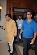 Akshay Kumar and Paresh Rawal snapped in J W Marriott, Mumbai on 14th Sept 2012 (21).JPG