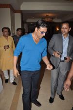 Akshay Kumar and Paresh Rawal snapped in J W Marriott, Mumbai on 14th Sept 2012 (6).JPG