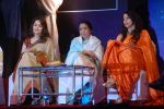 Asha Bhosle, Madhuri Dixit, Shobha De at Gautam Rajyadhaksha_s book launch in Ravindra Natya Mandir on 14th Sept 2012 (15).JPG