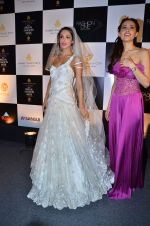 Malaika Arora Khan on Day 4 at Aamby Valley India Bridal Fashion Week 2012 Day in Mumbai on 15th Sept 2012 (27).JPG