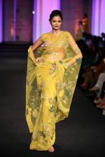 Model walk the ramp for Pallavi Jaikishan show at Aamby Valley India Bridal Fashion Week 2012 Day 5 in Mumbai on 16th Sept 2012 (93).JPG
