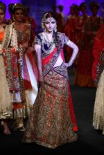 Soha Ali Khan walk the ramp for Vikram Phadnis show at Aamby Valley India Bridal Fashion Week 2012 Day 5 in Mumbai on 16th Sept 2012 (187).JPG