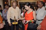 Yuvika Chaudhary at JS art gallery for artist Suraj Laheru in Santacruz, Mumbai on 16th Sept 2012 (48).JPG