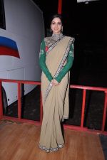Sridevi snapped in Sabyasachi Dress on the sets of KBC on 18th Sept 2012 (17).JPG