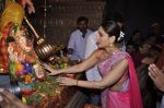 Madhur Bhandarkar, Kareena Kapoor seek Bappa_s blessing for thier film Heroine on 19th Sept 2012 (11).JPG