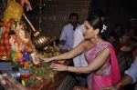 Madhur Bhandarkar, Kareena Kapoor seek Bappa_s blessing for thier film Heroine on 19th Sept 2012 (12).JPG