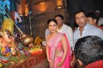 Madhur Bhandarkar, Kareena Kapoor seek Bappa_s blessing for thier film Heroine on 19th Sept 2012 (62).JPG