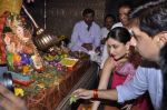 Madhur Bhandarkar, Kareena Kapoor seek Bappa_s blessing for thier film Heroine on 19th Sept 2012 (9).JPG