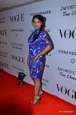 at Vogue_s 5th Anniversary bash in Trident, Mumbai on 22nd Sept 2012 (22).JPG