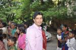 Manish Malhotra at Jeetendra_a ganpati Visarjan on 23rd Sept 2012 (34).JPG