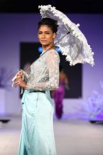 Model walk the ramp for Designer Mandira Wirk at Blenders Pride Fashion Tour Kolkata Day 2 on 23rd Sept 2012 (6).JPG
