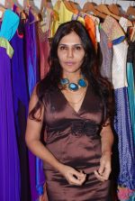 Nisha Jamwal at Shraddha and Mayank showcase in Atosa, Mumbai on 24th Sept 2012 (30).JPG