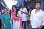 Himesh Reshammiya with Sur Shetra team at Ganesh Mandal in Lower Parel, Mumbai on 25th Sept 2012 (44).JPG