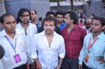 Himesh Reshammiya with Sur Shetra team at Ganesh Mandal in Lower Parel, Mumbai on 25th Sept 2012 (47).JPG