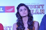 Alia Bhatt at Student of the year tie up with Aircel in Taj Hotel, Mumbai on 26th Sept 2012 (66).JPG