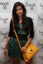 Jiah Khan at baggit new collection preview in Atria Mall, Mumbai on 26th Sept 2012 (15).JPG
