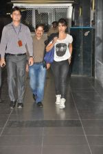 Priyanka Chopra returns from LA in Mumbai Airport on 27th Sept 2012 (2).JPG