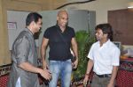 Rajpal Yadav visits Andheri Ka Raja in Mumbai on 27th Sept 2012 (3).JPG