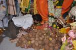 Rajpal Yadav visits Ganesha in Oberoi Mall, Mumbai on 27th Sept 2012 (3).JPG