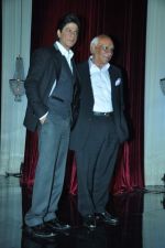 Shahrukh Khan, Yash Chopra at yash Chopra_s birthday in Yashraj Studio on 27th Sept 2012 (104).JPG