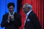 Shahrukh Khan, Yash Chopra at yash Chopra_s birthday in Yashraj Studio on 27th Sept 2012 (66).JPG