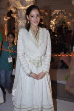 Nargis Fakhri at Andheri ka Raja in Mumbai on 28th Sept 2012 (72).JPG