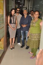 Arjun Rampal, Esha Gupta, Prakash Jha at the Audio release of Chakravyuh on 92.7 BIG FM on 3rd oct 2012 (27).JPG
