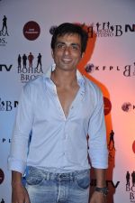 Sonu Sood at the Premiere of Chittagong in Mumbai on 3rd Oct 2012 (139).JPG