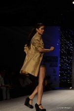Model walk the ramp for ATSU Show at Wills Lifestyle India Fashion Week 2012 day 1 on 6th Oct 2012 (29).JPG