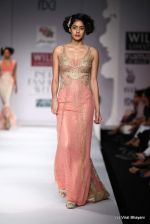 Model walk the ramp for Paras and Shalini Show at Wills Lifestyle India Fashion Week 2012 day 1 on 6th Oct 2012 (40).JPG
