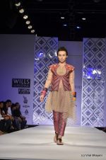 Model walk the ramp for Payal Pratap Show at Wills Lifestyle India Fashion Week 2012 day 1 on 6th Oct 2012 (44).JPG