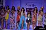 Sarah Jane Dias walk the ramp for Surily Goel Show at Wills Lifestyle India Fashion Week 2012 day 1 on 6th Oct 2012 (27).JPG